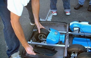 Illustration for article titled It's a Go-Kart That Folds Into a Suitcase. Any Questions?